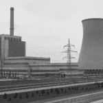 Objevte, jak Československo budovalo svůj jaderný program od výzkumu v Řeži až po výstavbu elektrárny Jaslovské Bohunice. Věda, technologie a ambice v éře 1945–1989.