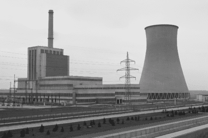 Objevte, jak Československo budovalo svůj jaderný program od výzkumu v Řeži až po výstavbu elektrárny Jaslovské Bohunice. Věda, technologie a ambice v éře 1945–1989.