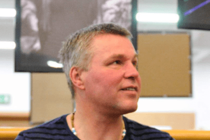 Vladimír Kafka – terapeut, spisovatel a inspirující průvodce na cestě k uzdravení. Zakladatel celostního přístupu k nemoci jako výzvě k osobní změně.