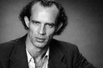 Příběh a duchovní odkaz německého léčitele Bruna Gröninga – muže, který učil vnitřnímu klidu, odpovědnosti člověka za vlastní uzdravení a důvěře v vyšší řád přesahující lidskou vůli.