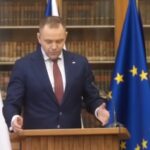 Polský prezident Nawrocki v Praze ostře kritizoval směřování EU a podpořil Trumpa. U Petra Pavla narazil, v Karolinu pak představil 5 bodů pro návrat suverenity národním státům a odmítl diktát Bruselu.