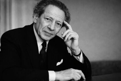 Wolf Messing: Ti, kdo budou spát, zůstanou ve starém světě. Ti, kdo zůstanou vzhůru, vstoupí do nového.