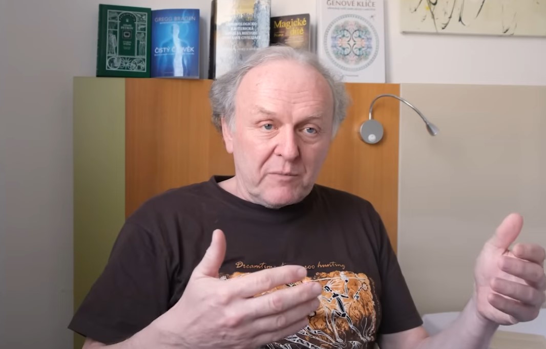 Rozhovor s Jaroslavem Duškem o manipulaci, strachu, lidském potenciálu a cestě k vnitřní svobodě.